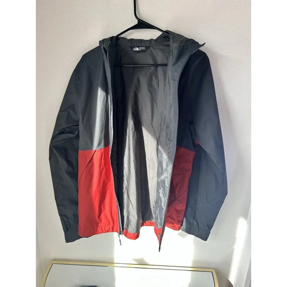 North‎ Face DryVent Waterproof Windbreaker Hooded Jacket Gray / Red Men Small